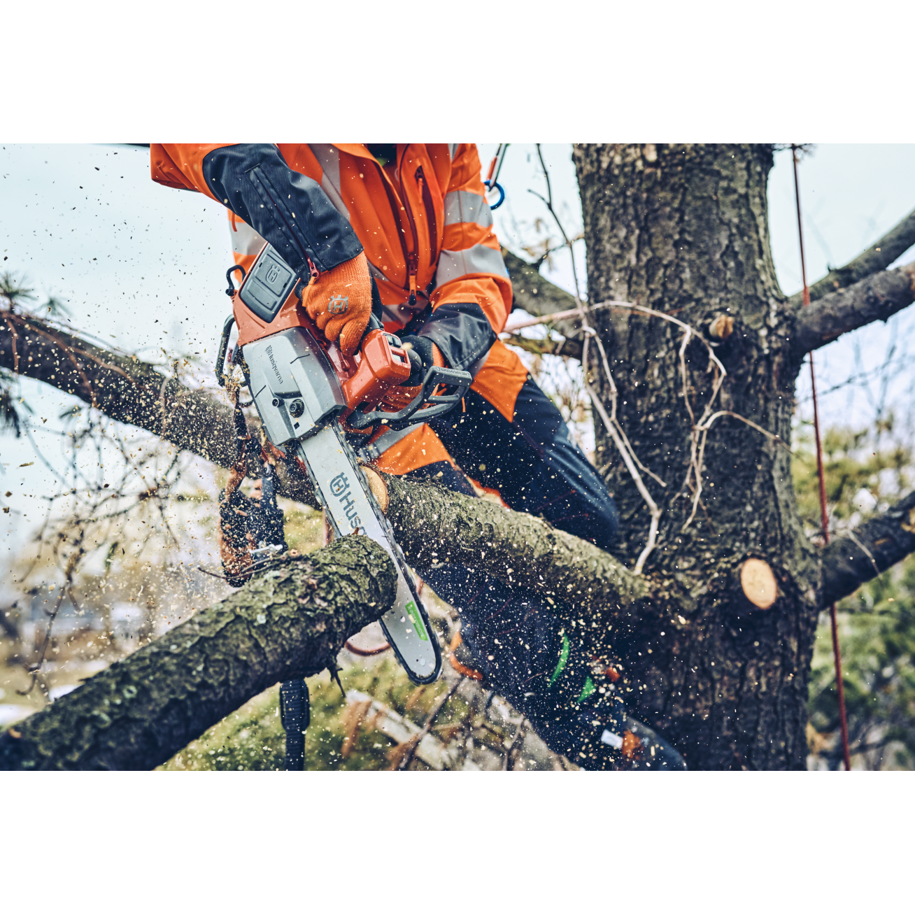 GRANDININIS PJŪKLAS akumuliatorinis Husqvarna T542i XP® 2 GRANDININIS PJŪKLAS akumuliatorinis Husqvarna T542i XP® 2