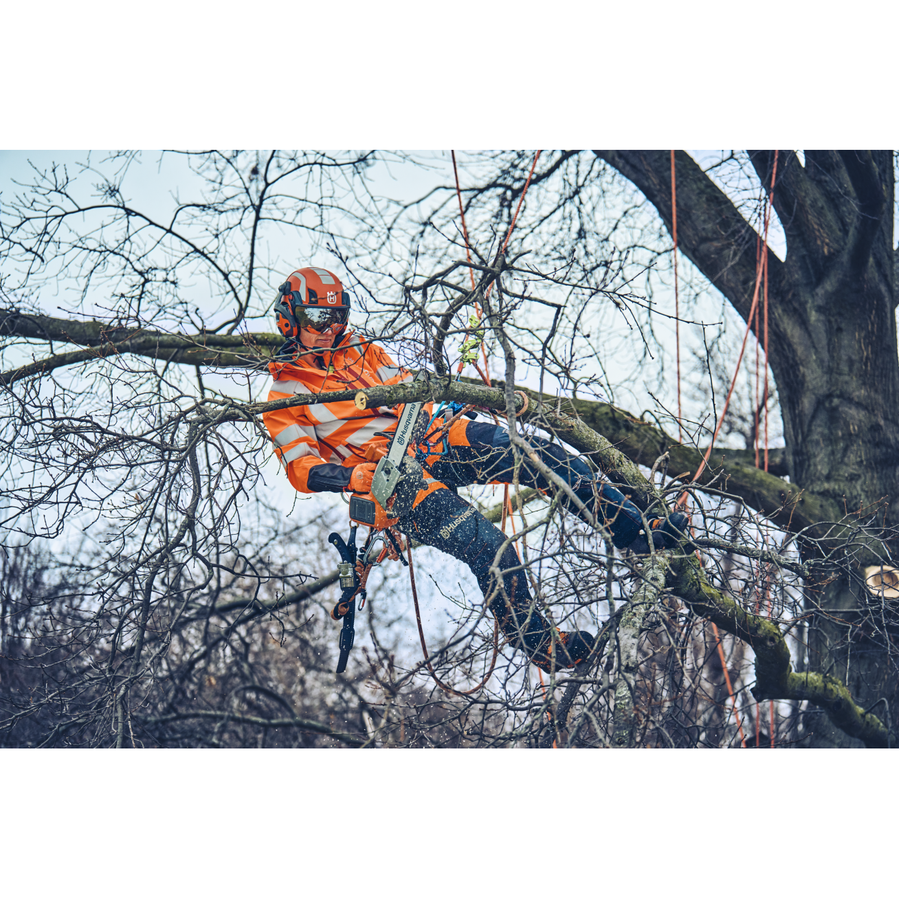 GRANDININIS PJŪKLAS akumuliatorinis Husqvarna T542i XP® G 4 GRANDININIS PJŪKLAS akumuliatorinis Husqvarna T542i XP® G 4