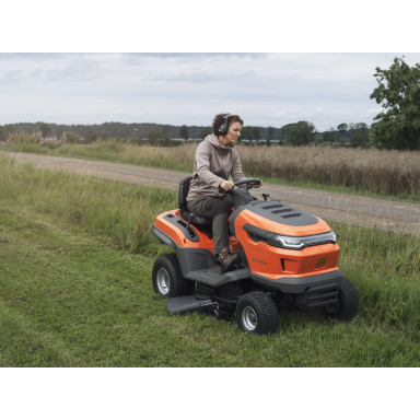 SODO TRAKTORIUKAS Husqvarna TS215T