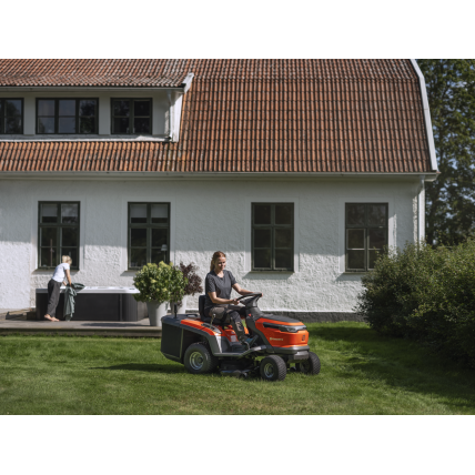 SODO TRAKTORIUKAS akumuliatorinis Husqvarna TC100i 3 SODO TRAKTORIUKAS akumuliatorinis Husqvarna TC100i 3