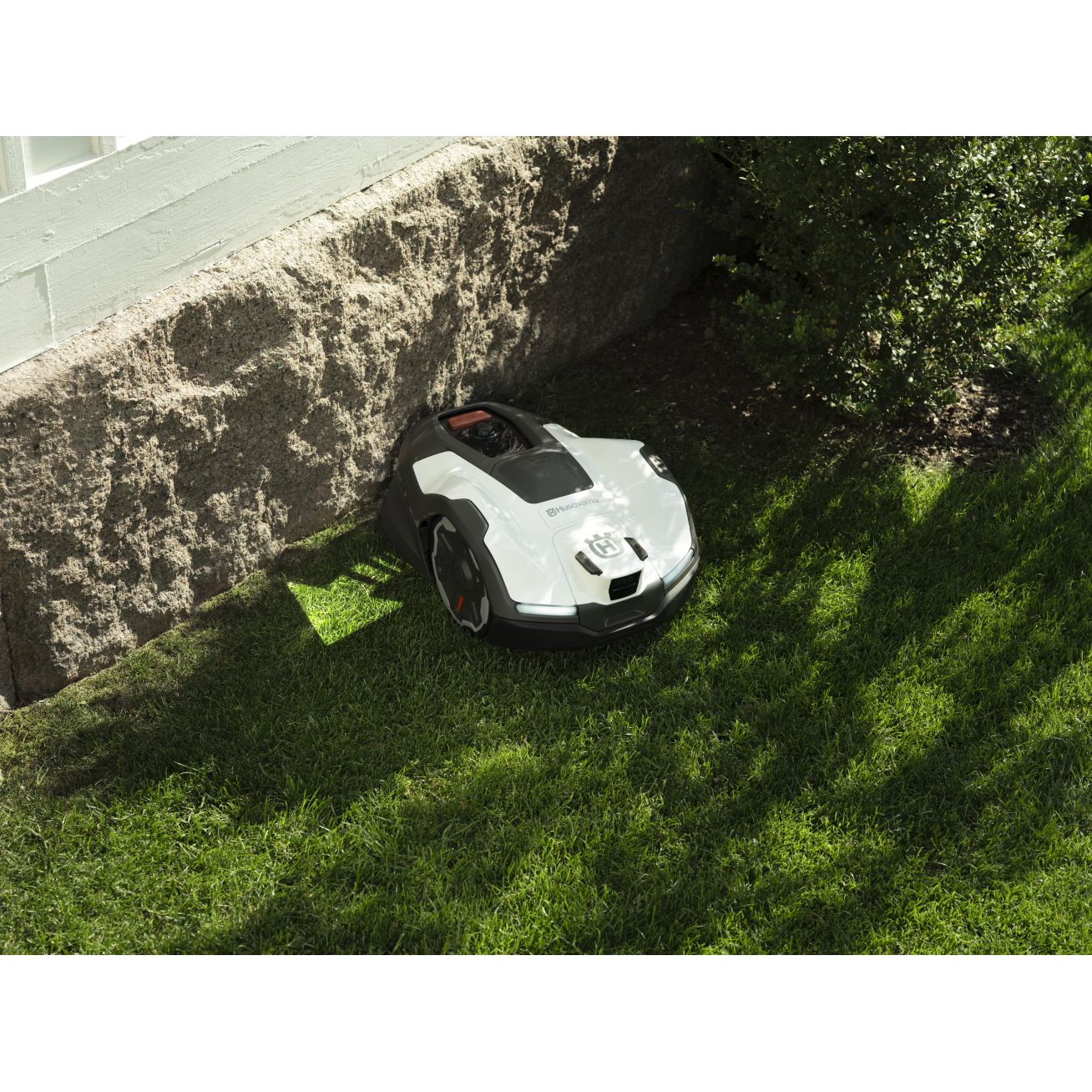 VEJOS ROBOTAS Husqvarna Automower 410VE NERA 6