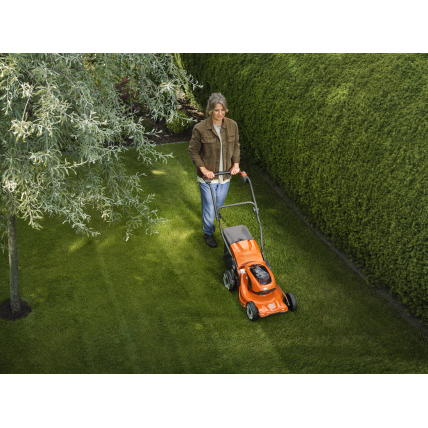 VEJAPJOVĖ akumuliatorinė Husqvarna LC137i 2