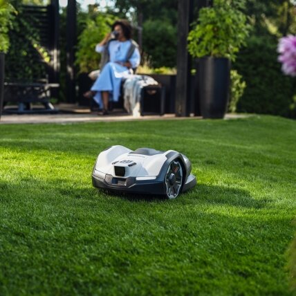 VEJOS ROBOTAS Husqvarna Automower 410VE NERA 2