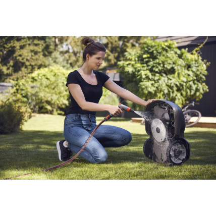 VEJOS ROBOTAS Husqvarna Automower 315 Mark II 2